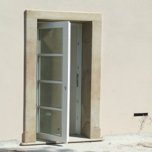 quarzirenite stone frame