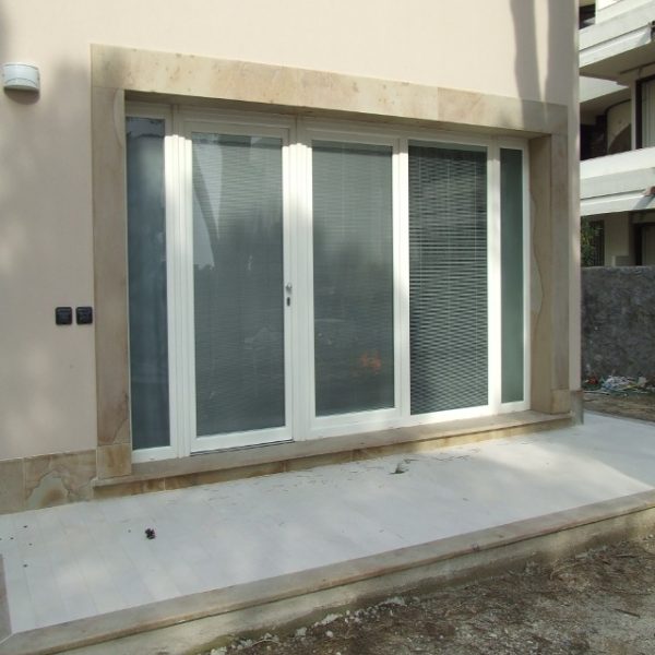 quarzirenite stone frame