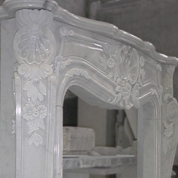 camino marmo bianco carrara