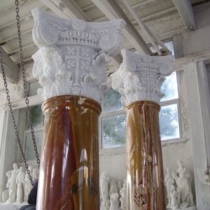 colonne in onice e marmo carrara