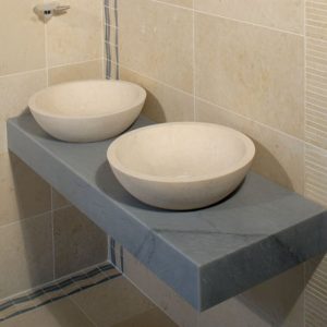 crema stone bathroom