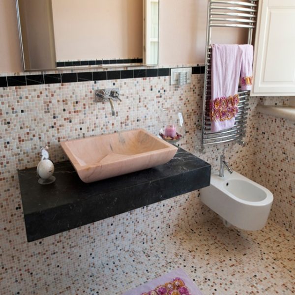 bathroom made in Nero Marquinia and Pink  Portugal marble