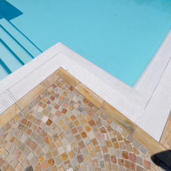 piscina quarzite brasiliana gialla