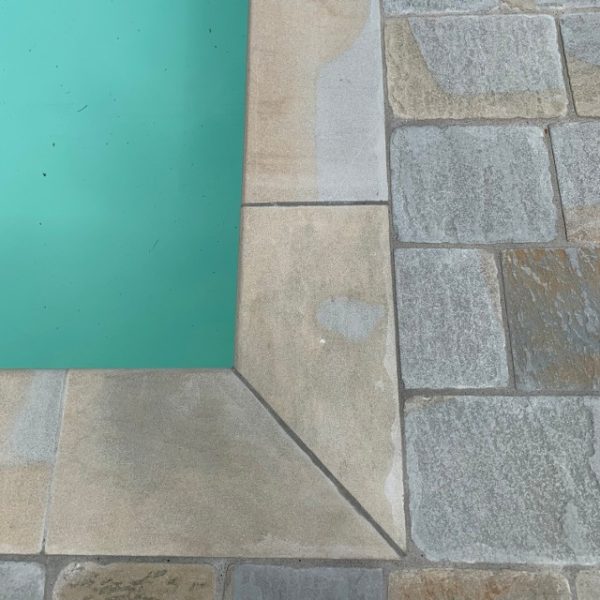 piscina pietra calcarenite